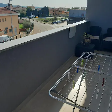 Modern App + Parking